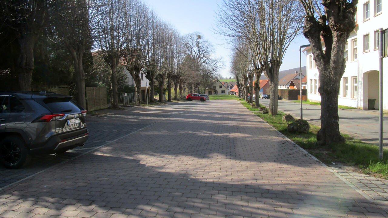 Parkplatz am Friedhof Barbis