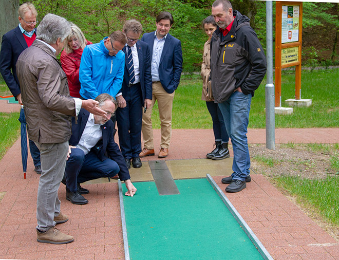 Minigolf mit Bernd Lange